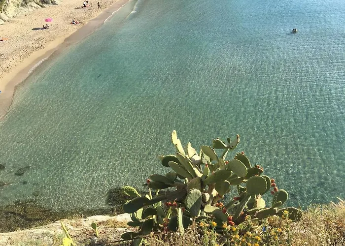 Le Lanterne Di Terrasini